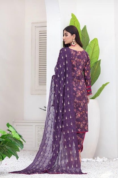 Purple Lawn Rangz Pret floral suit adorned with pink lace and mirror work including printed tulip trousers with pink lace and an embroidered chiffon dupatta.